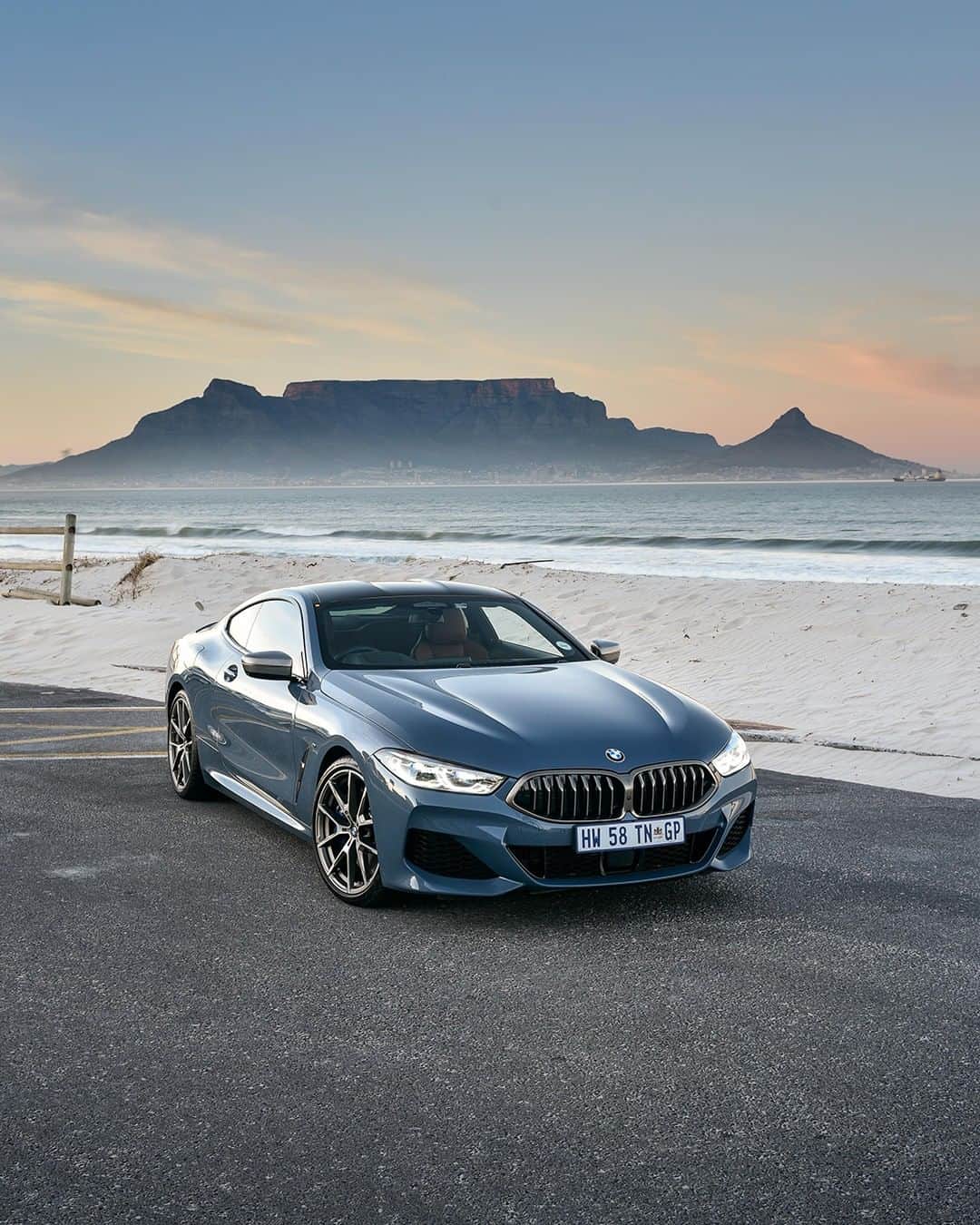 BMWのインスタグラム：「Dazzling manifestation of a luxurious lifestyle.  THE 8.  #THE8 #BMW #8Series #Coupe __ BMW M850i xDrive Coupé: Fuel consumption in l/100 km (combined): 9.8 - 9.7. CO2 emissions in g/km (combined): 224 - 221, exhaust standard EU6d-TEMP. The values of fuel consumptions, CO2 emissions and energy consumptions shown were determined according to the European Regulation (EC) 715/2007 in the version applicable at the time of type approval. The figures refer to a vehicle with basic configuration in Germany and the range shown considers optional equipment and the different size of wheels and tires available on the selected model. The values of the vehicles are already based on the new WLTP regulation and are translated back into NEDC-equivalent values in order to ensure the comparison between the vehicles. [With respect to these vehicles, for vehicle related taxes or other duties based (at least inter alia) on CO2-emissions the CO2 values may differ to the values stated here.] The CO2 efficiency specifications are determined according to Directive 1999/94/EC and the European Regulation in its current version applicable. The values shown are based on the fuel consumption, CO2 values and energy consumptions according to the NEDC cycle for the classification. For further information about the official fuel consumption and the specific CO2 emission of new passenger cars can be taken out of the „handbook of fuel consumption, the CO2 emission and power consumption of new passenger cars“, which is available at all selling points and at https://www.dat.de/angebote/verlagsprodukte/leitfaden-kraftstoffverbrauch.html.」