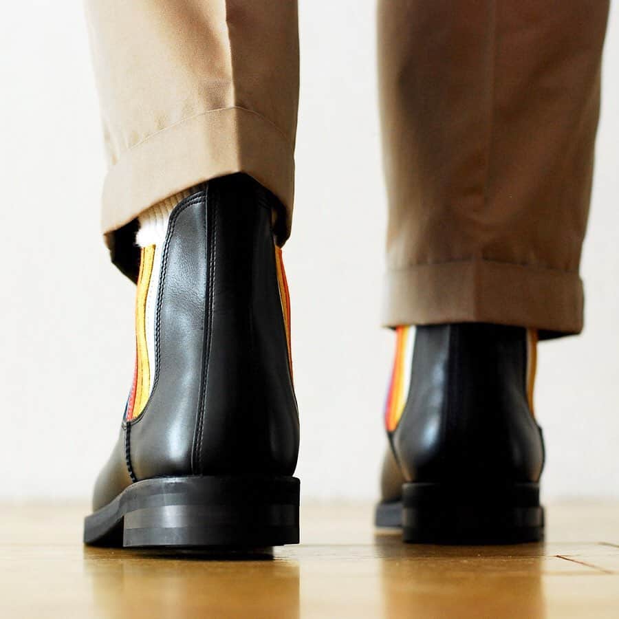 wonder_mountain_irieさんのインスタグラム写真 - (wonder_mountain_irieInstagram)「_ HenderScheme / エンダースキーマ “side gore boots” ￥62,640- _ 〈online store / @digital_mountain〉 http://www.digital-mountain.net/shopdetail/000000008025/ _ 【オンラインストア#DigitalMountain へのご注文】 *24時間受付 *15時までのご注文で即日発送 *1万円以上ご購入で送料無料 tel：084-973-8204 _ We can send your order overseas. Accepted payment method is by PayPal or credit card only. (AMEX is not accepted)  Ordering procedure details can be found here. >>http://www.digital-mountain.net/html/page56.html _ 本店：#WonderMountain  blog>> http://wm.digital-mountain.info/blog/20190606-1/ _ #HenderScheme #エンダースキーマ pants→ #itten. ￥27,000- _ 〒720-0044  広島県福山市笠岡町4-18  JR 「#福山駅」より徒歩10分 (12:00 - 19:00 水曜定休) #ワンダーマウンテン #japan #hiroshima #福山 #福山市 #尾道 #倉敷 #鞆の浦 近く _ 系列店：@hacbywondermountain _」6月7日 17時14分 - wonder_mountain_