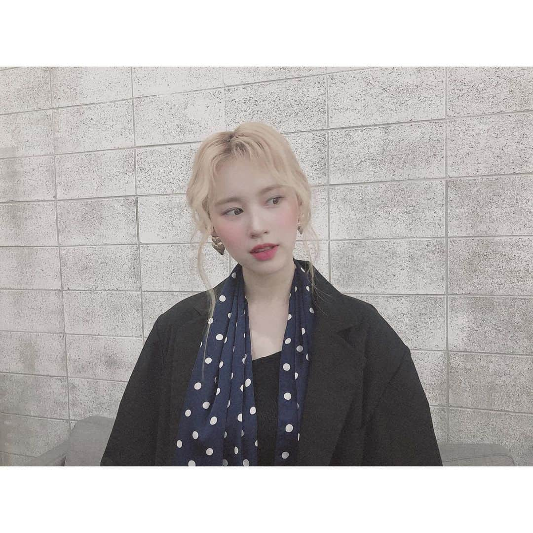 Weki Mekiさんのインスタグラム写真 - (Weki MekiInstagram)「[#윜밐시선] . 데이즈드 화보 비하인드 . #위키미키 #WekiMeki #엘리 #Elly」6月7日 17時29分 - weki_meki