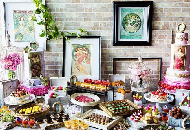 のインスタグラム：「「みんなのミュシャ」展とコラボレーション アルフォンス・ミュシャの耽美で幻想的な世界観を表現したスイーツビュッフェを7/13より開催します。 http://ow.ly/JdeU50uyFJ9  #ホテル #汐留 #東京 #日本 #新橋 #銀座 #スイーツビュッフェ #セリーズ #ビュッフェ #ミュシャ #スイーツ #ConradTokyo #StayInspired #Conrad #hotel #Tokyo #Japan #Shiodome #Shinbashi #sweets #buffet #cerise #mucha #东京康莱德酒店 #콘래드도쿄」