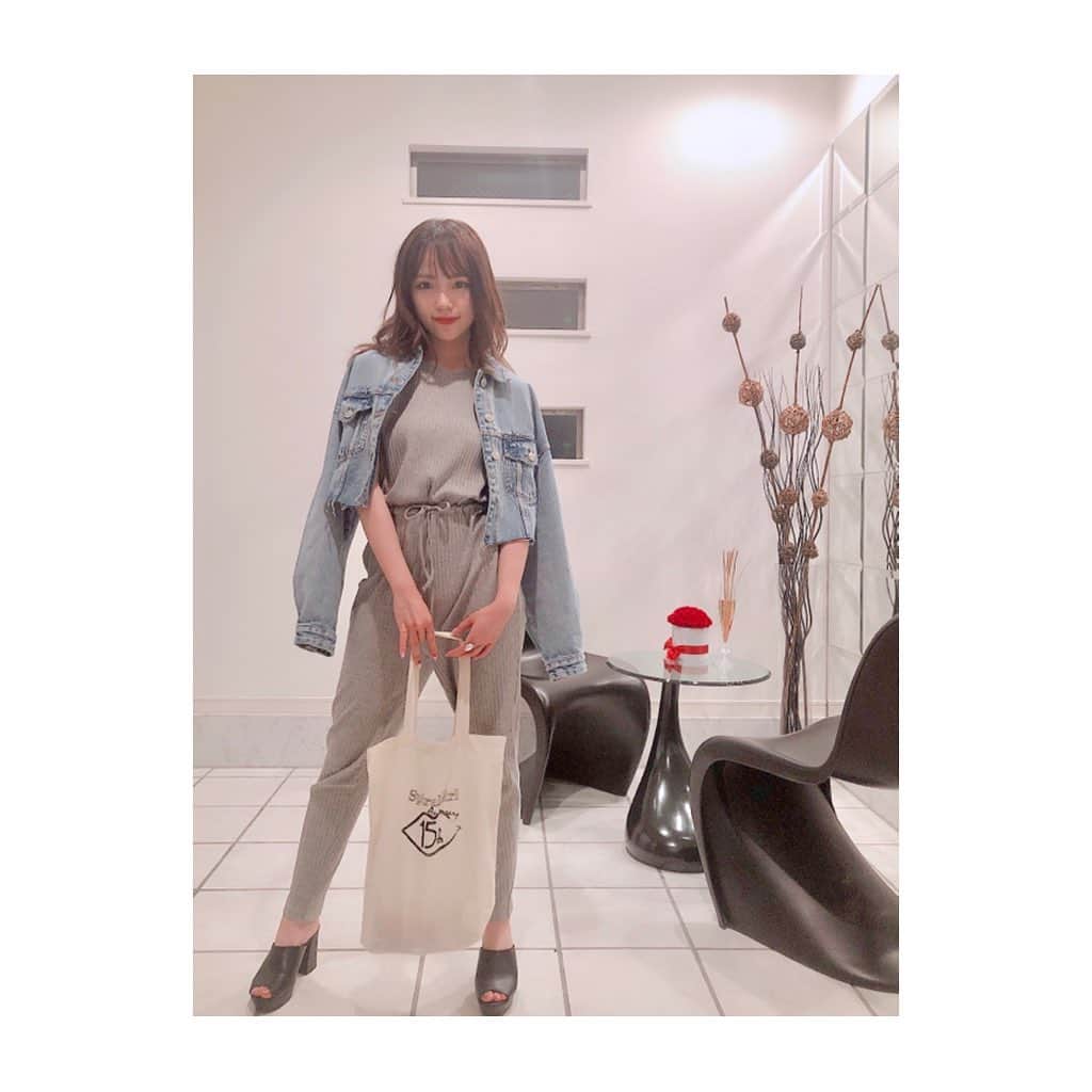 のインスタグラム：「✩‧₊˚ . . #りなちcode 👗👠💕 . all-in-one / @spiralgirl_official outer / @zara shoes / ？ bag / @spiralgirl_official . 展示会で頂いたスパイラルガールのトートバッグ めちゃくちゃ使えるし可愛い🥺👜💖 . .  #코디 #코디스타그램 #옷 #스타일링 #패션 #패션스타그램 #옷스타그램 #데일리록 #데일리룩코디 #멋스타그램 #오오티디 #아웃핏 #me #japangirl #girl #fashion #coordinate #style #code #instafashion #look #fashion #コーデ #コーディネート #ファッション #zara #spiralgirl」