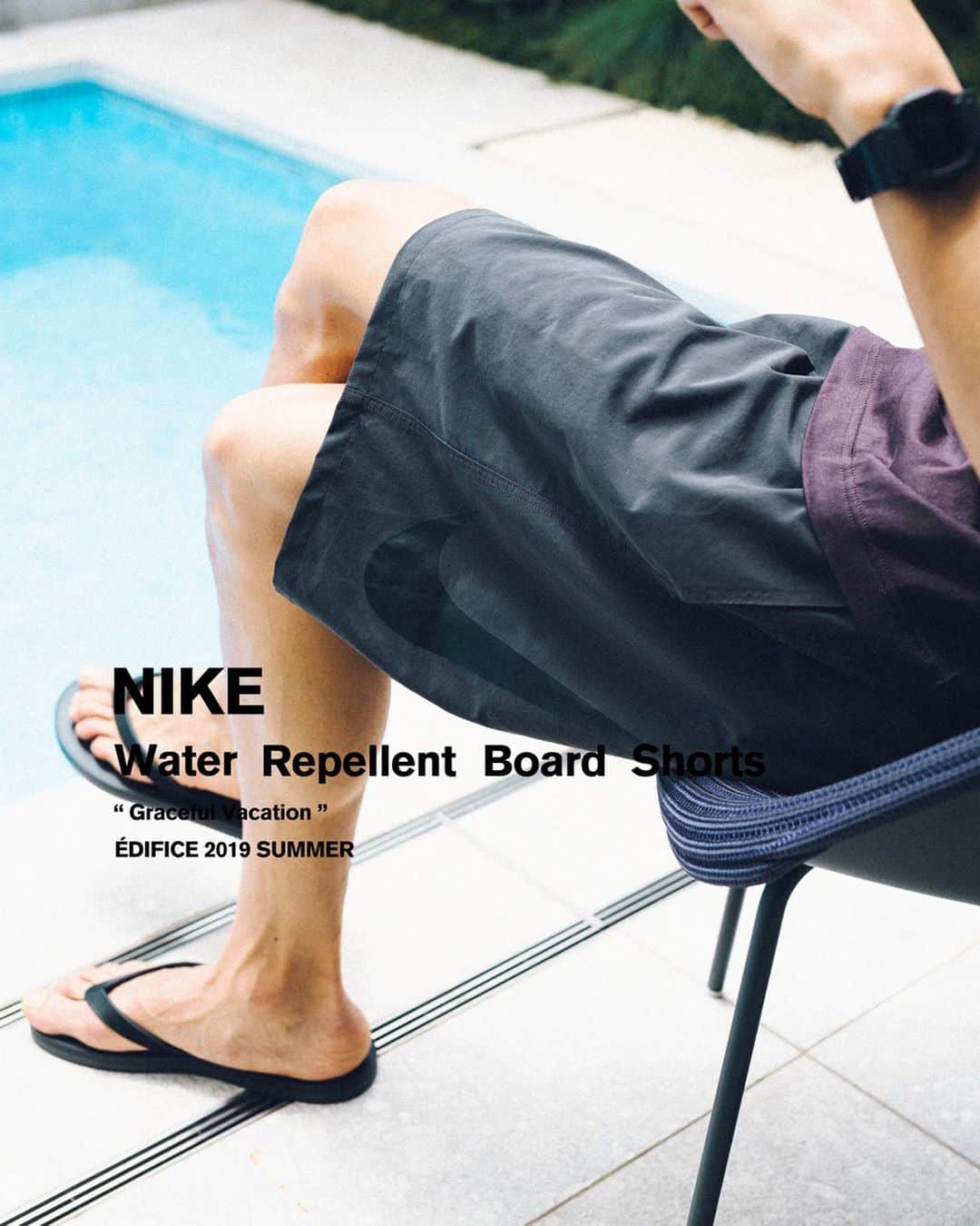 EDIFICEさんのインスタグラム写真 - (EDIFICEInstagram)「《特集》【NIKE - Water Repellent Board Shorts - 】﻿ ﻿ 夏の足跡が聞こえてくるこの時期。﻿ ﻿ エディフィスでは海やリゾート地が似合う大人のバカンススタイルを提案致します。 ﻿ ﻿ メインアイテムに、昨年大ヒットを記録し新色を加え再登場した、"ナイキ スイム ウォーターリぺレントボードショーツ"をセレクト。 ﻿ ﻿ インパクトある「Big Swoosh」プリントと水陸両用できる汎用性の高さが魅力の、今季も完売必至のアイテムです。﻿ ﻿ ﻿ 詳しくはプロフィール🔗よりご覧ください。﻿ ﻿ ﻿ ﻿ ﻿ ﻿ #edifice #nike #waterrepellent #swimshort #shortpants #resortstyle #summerstyle #summerwear #summervacation #gracefulvariation #swoosh #nikesport #nikeswoosh #mensstyle #mensfashion #menswear #エディフィス #ナイキ #リゾートスタイル #リゾートウェア #バカンスコーデ」6月22日 12時58分 - edifice.jp