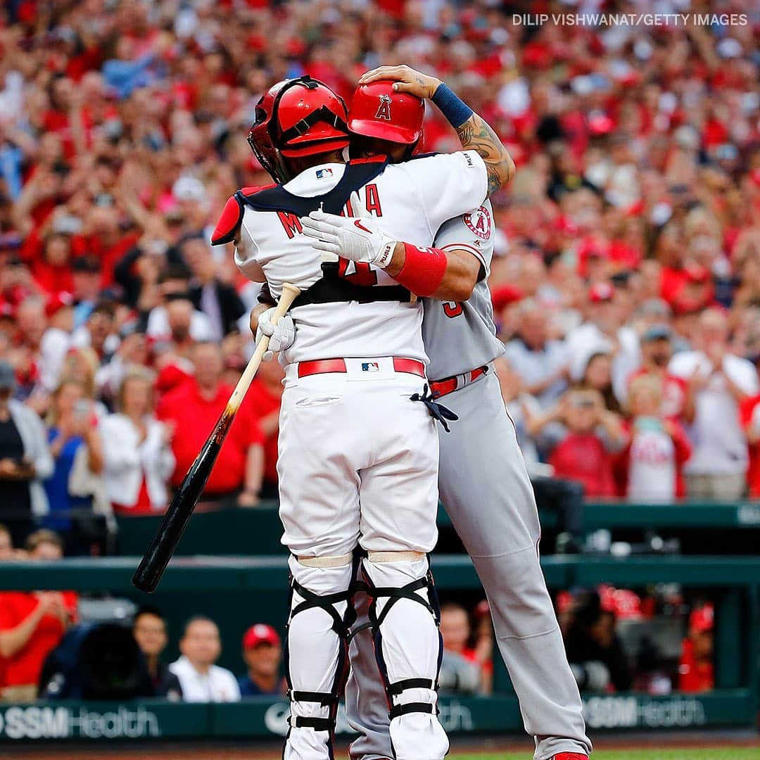 スポーツセンターさんのインスタグラム写真 - (スポーツセンターInstagram)「What a moment. Albert Pujols returns to St. Louis for the first time 👏 [SWIPE]」6月22日 12時51分 - sportscenter