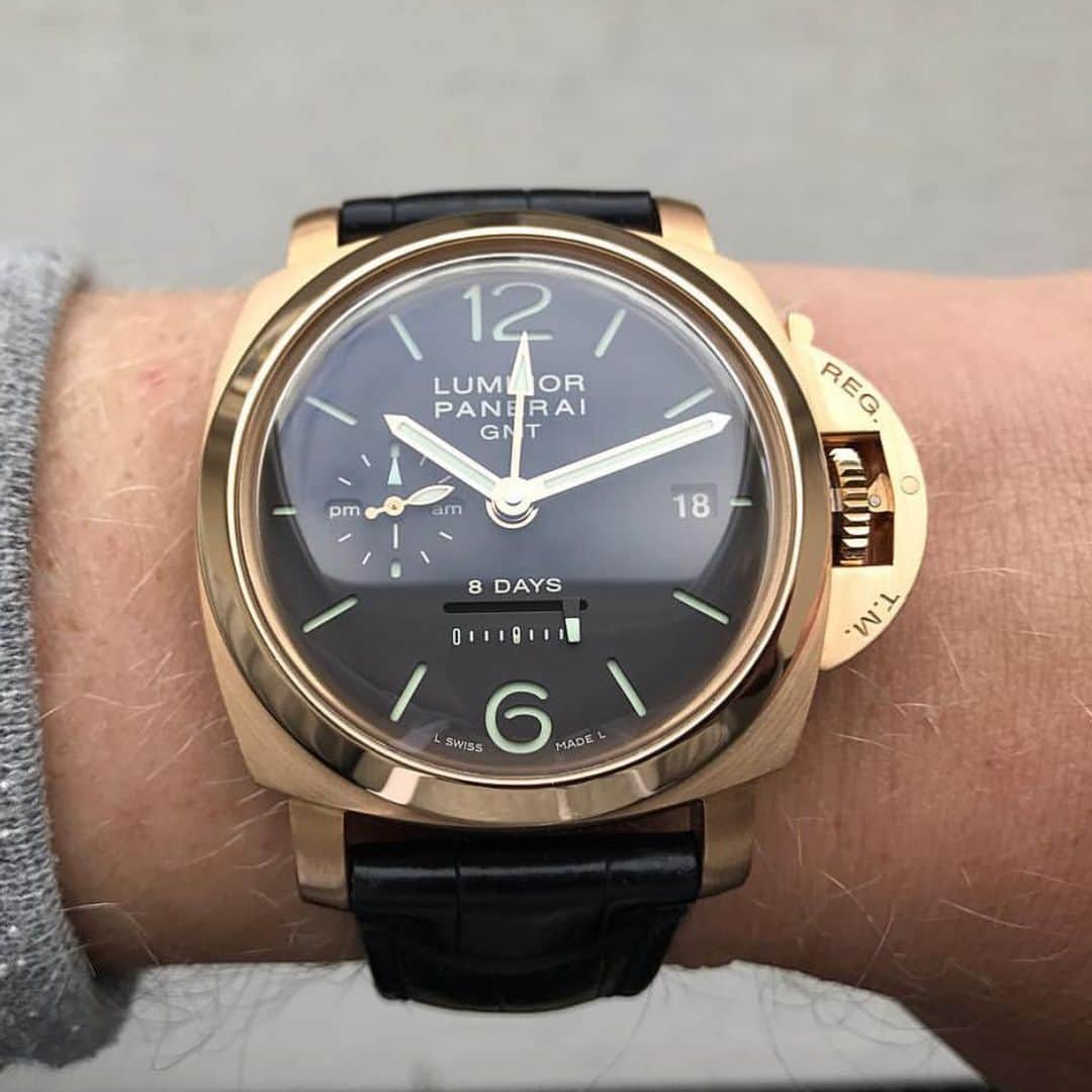 パネライのインスタグラム：「If you love the #PAM233 then what do you think of the gold version of it. The #PAM289 44mm Luminor Marina Oro Rosso 8 Day GMT. #paneraicentral pic by @watchesgothenburg」