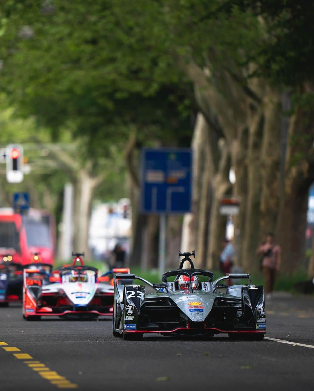 セバスチャン・ブエミさんのインスタグラム写真 - (セバスチャン・ブエミInstagram)「#SwissEPrix Busy days here in Bern in this unique paddock! Serious things start tomorrow with free practice, qualifying and race ! 🇨🇭 ------- 🔗 Help me to get some extra power by voting on the #FanBoost link in my bio or tweet with #FanBoost & #SebastienBuemi」6月22日 5時23分 - sebastien_buemi