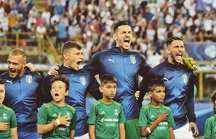 のインスタグラム：「CREDIAMOCI! 🇮🇹💪🏼」