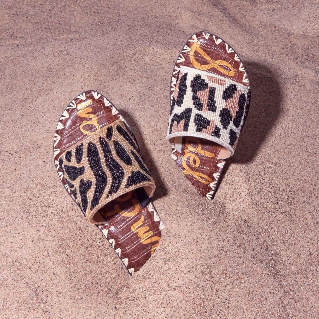 サムエデルマンのインスタグラム：「Slide into Summer with our Gunner Beaded Slide Sandal」
