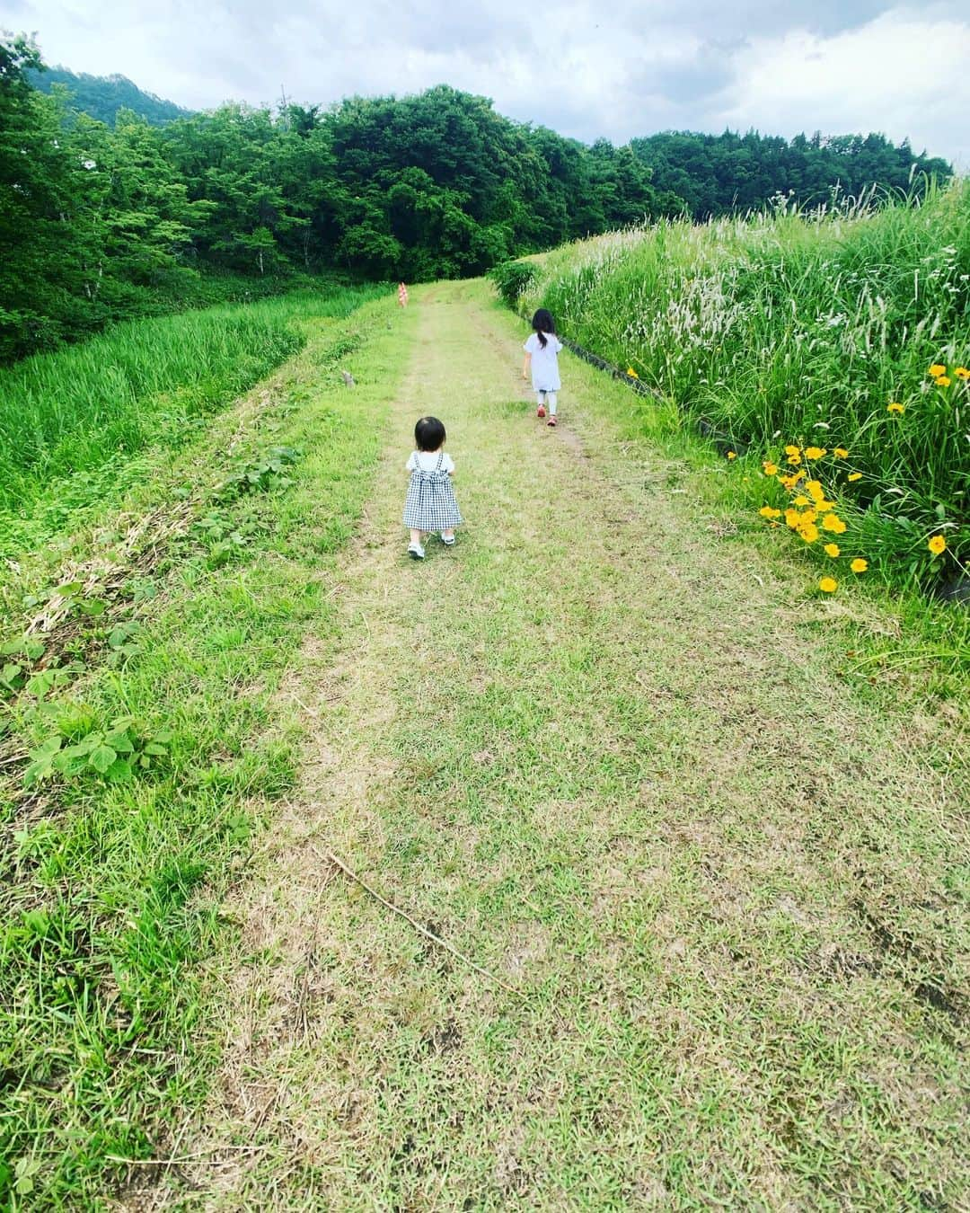 春日潤也さんのインスタグラム写真 - (春日潤也Instagram)「姉妹の成長。 妻に感謝しかない。」6月22日 6時16分 - junya_kasuga