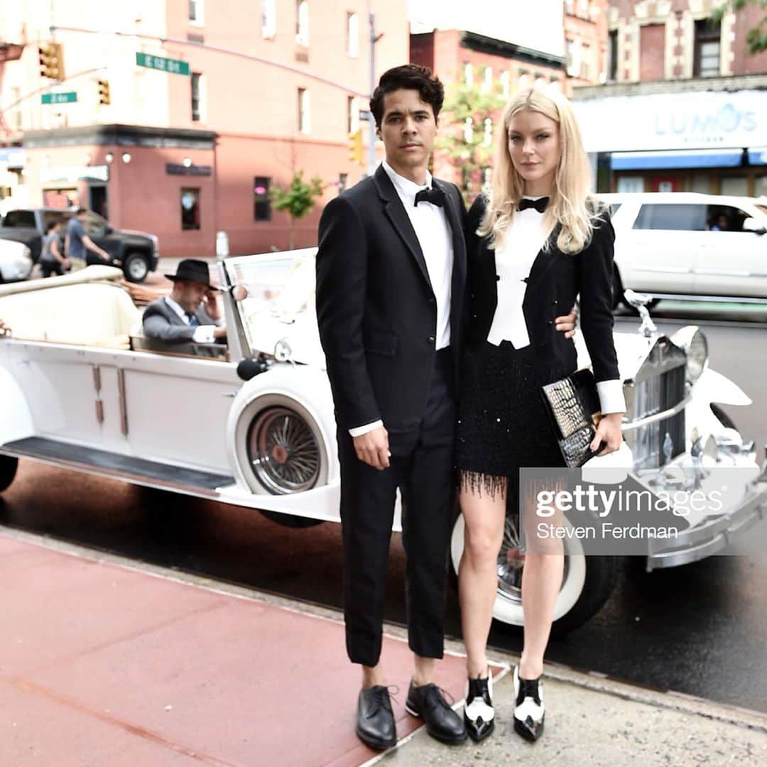 ジェシカ・スタムのインスタグラム：「Thank you @sohofilmfest for premiering our noir, animated thriller called Burning Bright! @oceanparkpictures @lisamariebenson @imgmodels @thombrowneny 🍿🎥🔥」