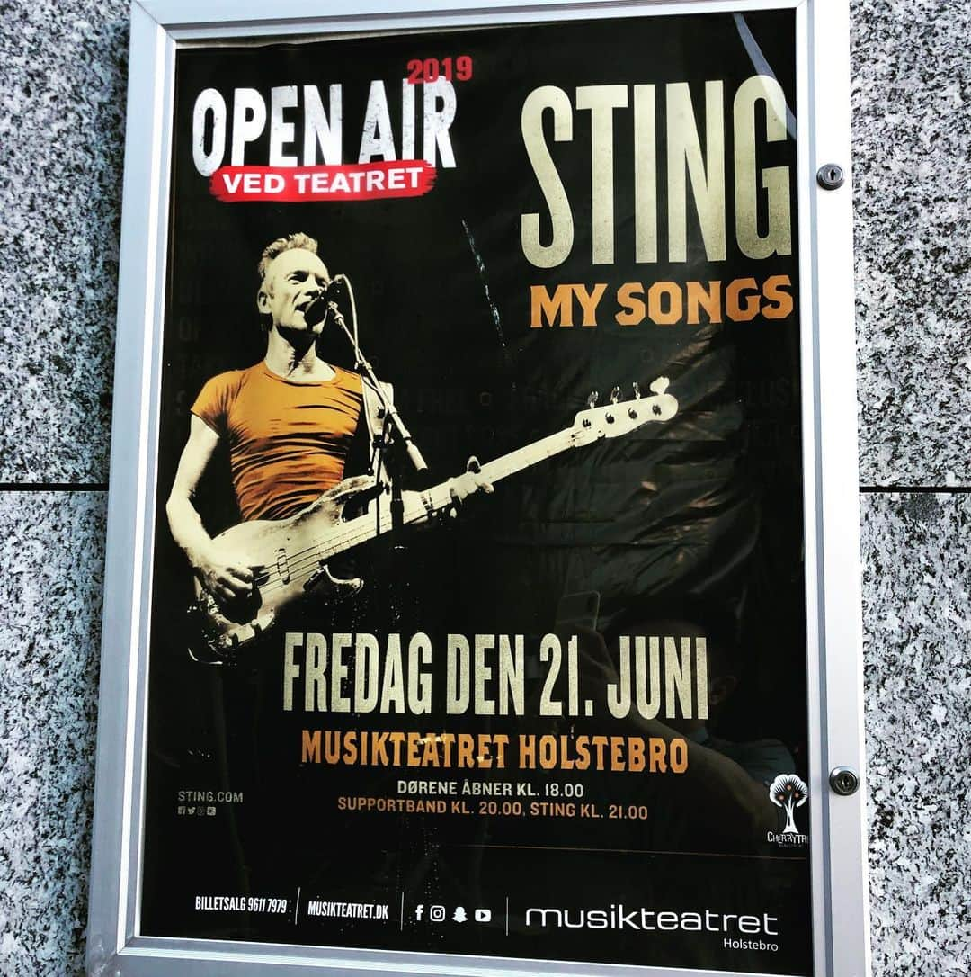 スティングさんのインスタグラム写真 - (スティングInstagram)「So much fun in #Holstebro #Denmark tonight. Thank you! See you tomorrow night at @stadsparklive in #Groningen #Netherlands www.sting.com/tour #MySongsTour」6月22日 8時35分 - theofficialsting