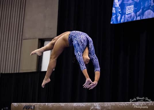 カイラ・ロスさんのインスタグラム写真 - (カイラ・ロスInstagram)「Concentration, courage, excitement, and love are just some of the many emotions I experience during a routine! Missing all those feelings and more right now!✨💙 Who else can’t wait for college gymnastics season already?!」6月22日 8時40分 - kyla_ross96