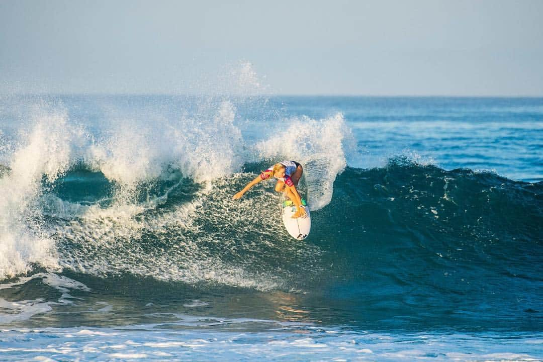 BILLABONG WOMENSさんのインスタグラム写真 - (BILLABONG WOMENSInstagram)「@macyjanecallaghan making moves at the #OiRioPro. Tune in on @wsl for to watch her live tomorrow morning 📸@badboyryry_」6月22日 9時33分 - billabongwomens