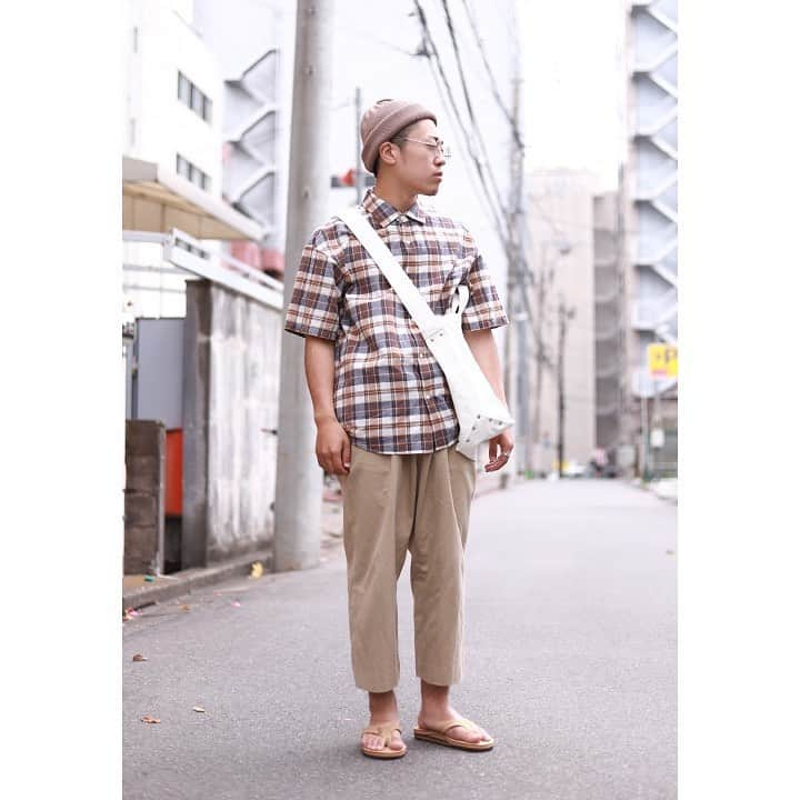 ARK STATESさんのインスタグラム写真 - (ARK STATESInstagram)「pick up item  BRAND：RAINBOW SANDALS  1975年創業のカリフォルニア州サンクレメンテのサンダルメーカー。履けば履くほど自分の足型に馴染んでいきます。  #RAINBOW SANDALS #yaeca #crepuscule #buddyoptical #laver #arknets#arkstates #arkvintage  #fashion #ファッション #springsummer #springsummer19 #サンダル #sandal」6月22日 9時51分 - arkstates