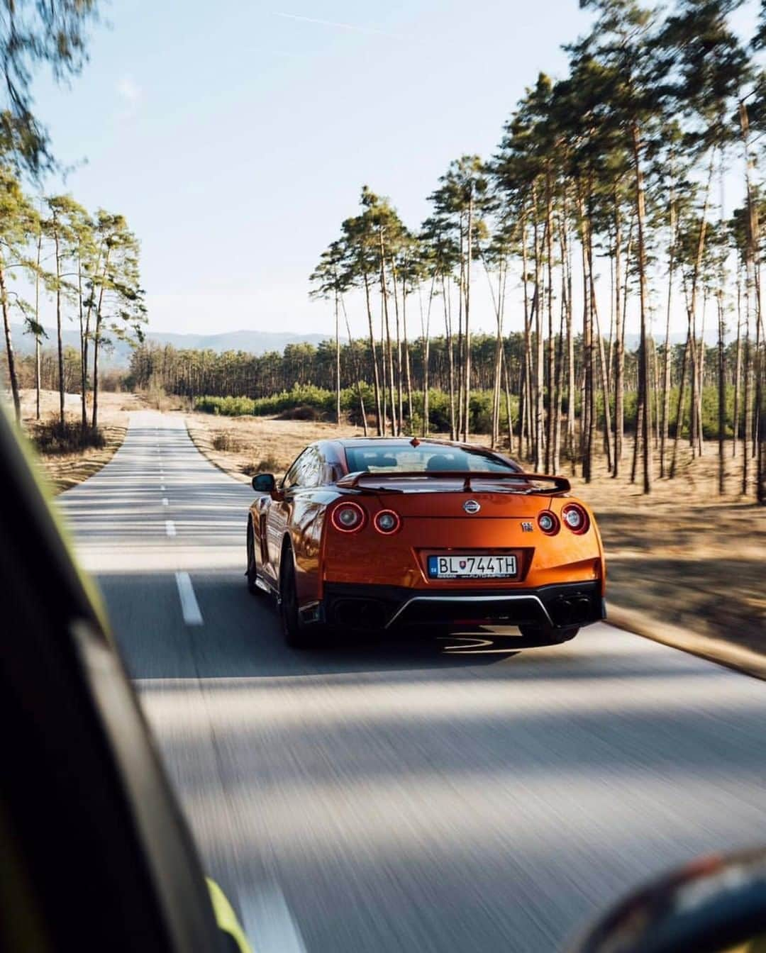 Nissanさんのインスタグラム写真 - (NissanInstagram)「Summer Inbound. #NissanGTR #R35 #GTR 📷: @minarikd 🚗: @slovak_gtr」6月22日 10時00分 - nissan