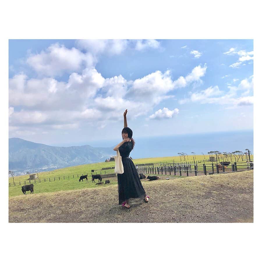 山谷花純さんのインスタグラム写真 - (山谷花純Instagram)「ふれあい牧場。 本当に天国のようでした。  #今日も嫌がらせ弁当 #八丈島 #ふれあい牧場」6月22日 11時10分 - kasuminwoooow
