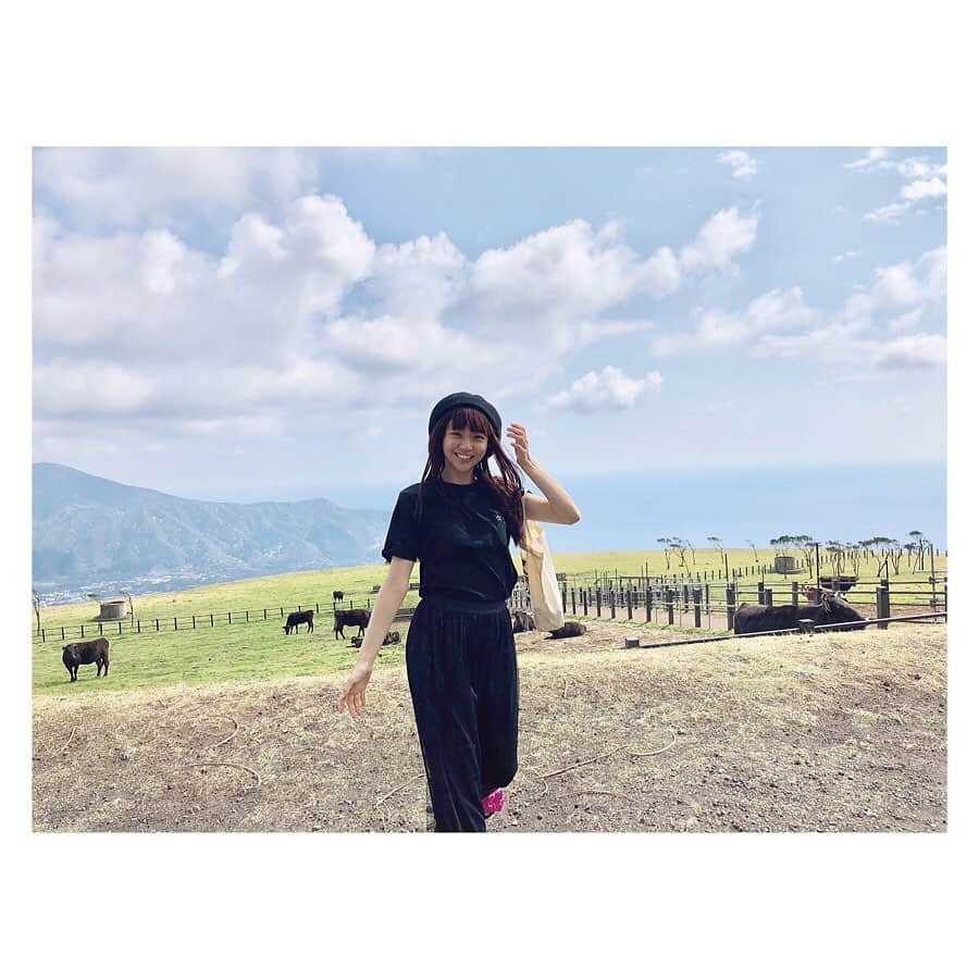 山谷花純さんのインスタグラム写真 - (山谷花純Instagram)「ふれあい牧場。 本当に天国のようでした。  #今日も嫌がらせ弁当 #八丈島 #ふれあい牧場」6月22日 11時10分 - kasuminwoooow