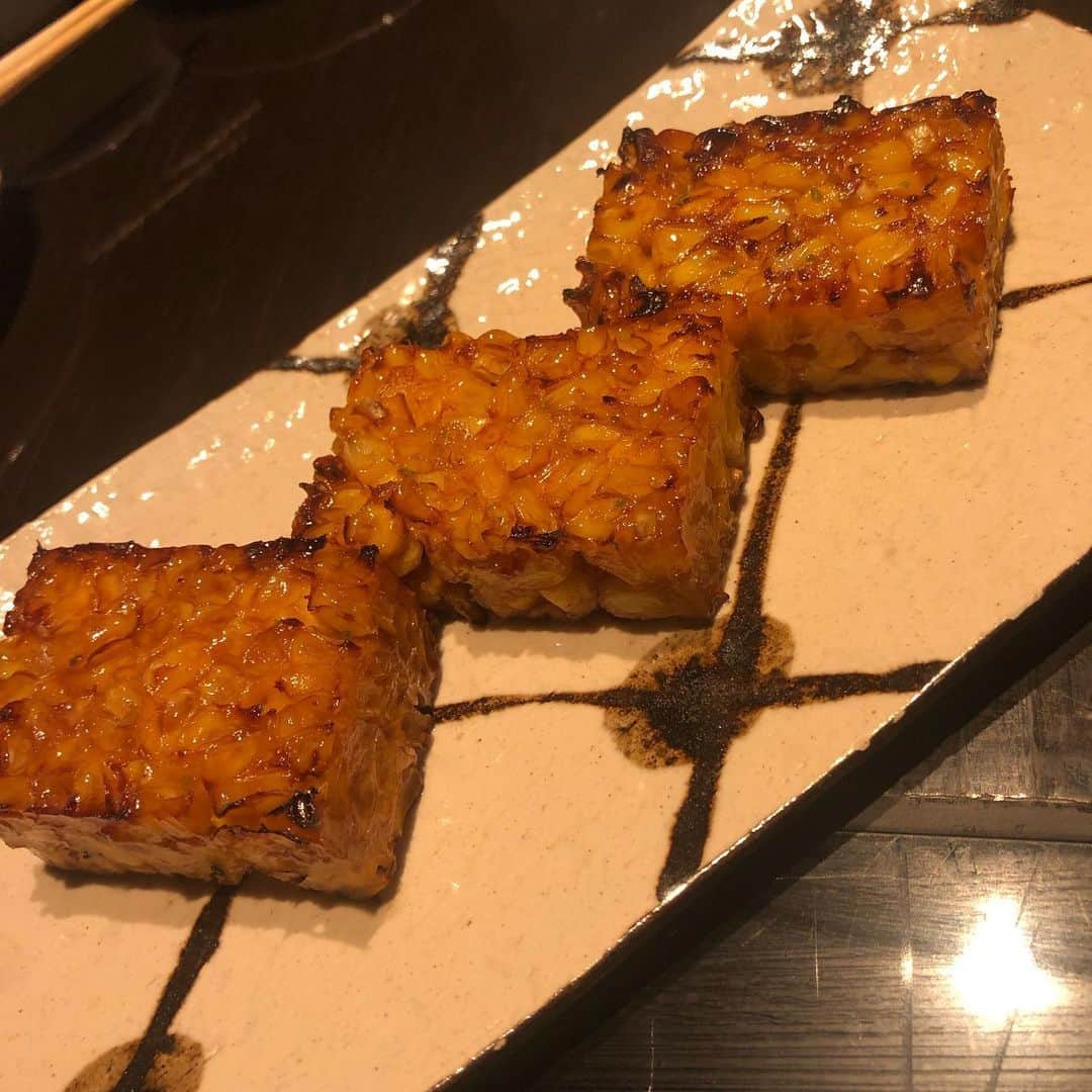 高木三四郎さんのインスタグラム写真 - (高木三四郎Instagram)「何もかも美味しいという凄腕なお店！  五丁目 千 きいろ 03-6434-0695 東京都港区北青山3-2-5 NH青山ビル B1F https://tabelog.com/tokyo/A1306/A130603/13132894/ #懐石 #外苑前 #青山 #隠れ家 #五丁目千きいろ」6月22日 11時16分 - t346fire