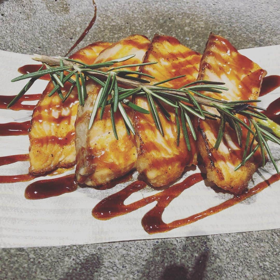 のインスタグラム：「お昼ございます」