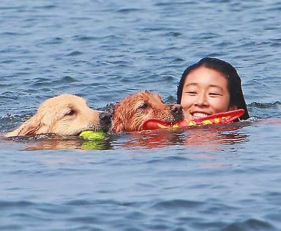 大村 奈央さんのインスタグラム写真 - (大村 奈央Instagram)「🏊‍♀️🐶🐶🏝💦☀️ pic @ichiroh_sakai」6月22日 11時35分 - naoomura