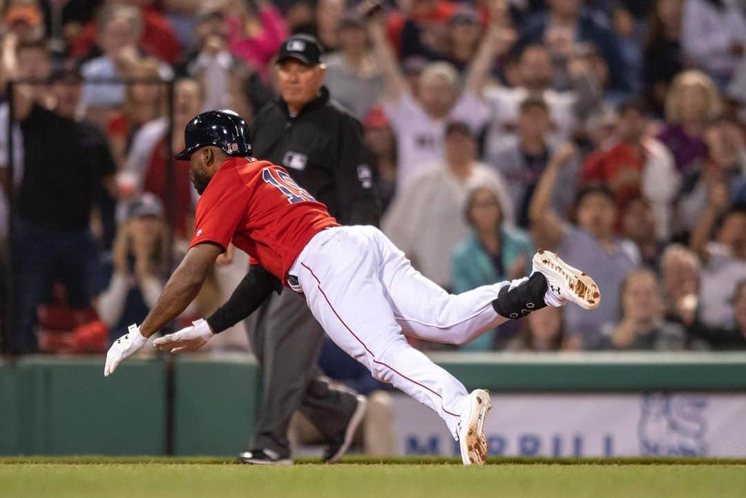 ボストン・レッドソックスさんのインスタグラム写真 - (ボストン・レッドソックスInstagram)「Haulin’」6月22日 11時42分 - redsox