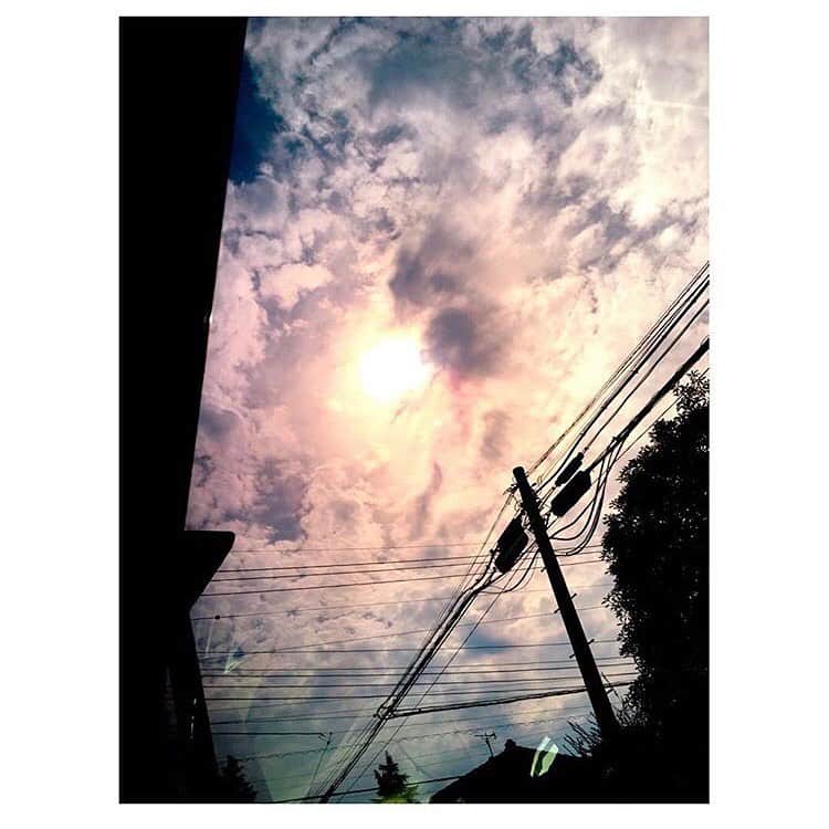 理絵さんのインスタグラム写真 - (理絵Instagram)「過去に撮影した空  #sky #cielo #하늘 #空 #思い出」6月22日 11時43分 - ____rie____