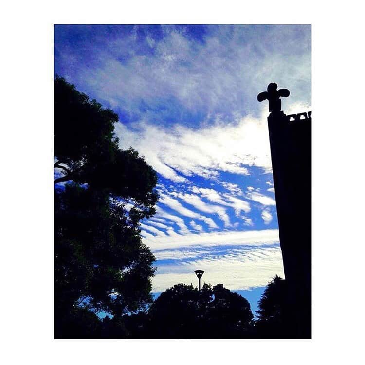 理絵さんのインスタグラム写真 - (理絵Instagram)「過去に撮影した空  #sky #cielo #하늘 #空 #思い出」6月22日 11時43分 - ____rie____