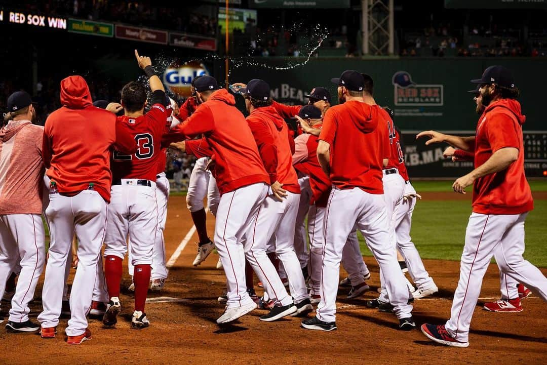 ボストン・レッドソックスさんのインスタグラム写真 - (ボストン・レッドソックスInstagram)「Remember trailing 5-1?」6月22日 12時30分 - redsox