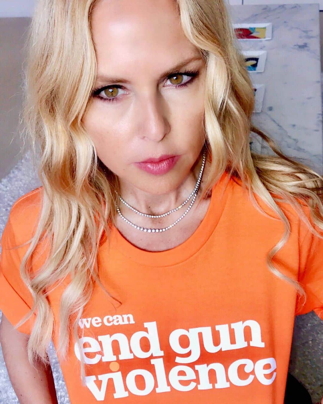 レイチェル・ゾーさんのインスタグラム写真 - (レイチェル・ゾーInstagram)「Today I am wearing orange for #nationalgunviolenceawarenessday Day to take a stand against senseless and preventable gun violence. Join me and @everytown by wearing orange and sharing your pic on social media with ​#WearOrange​ ​#EndGunViolence. Please help #protect our children . 🙏🏻XoRZ 🧡 #peaceonearth」6月8日 3時43分 - rachelzoe