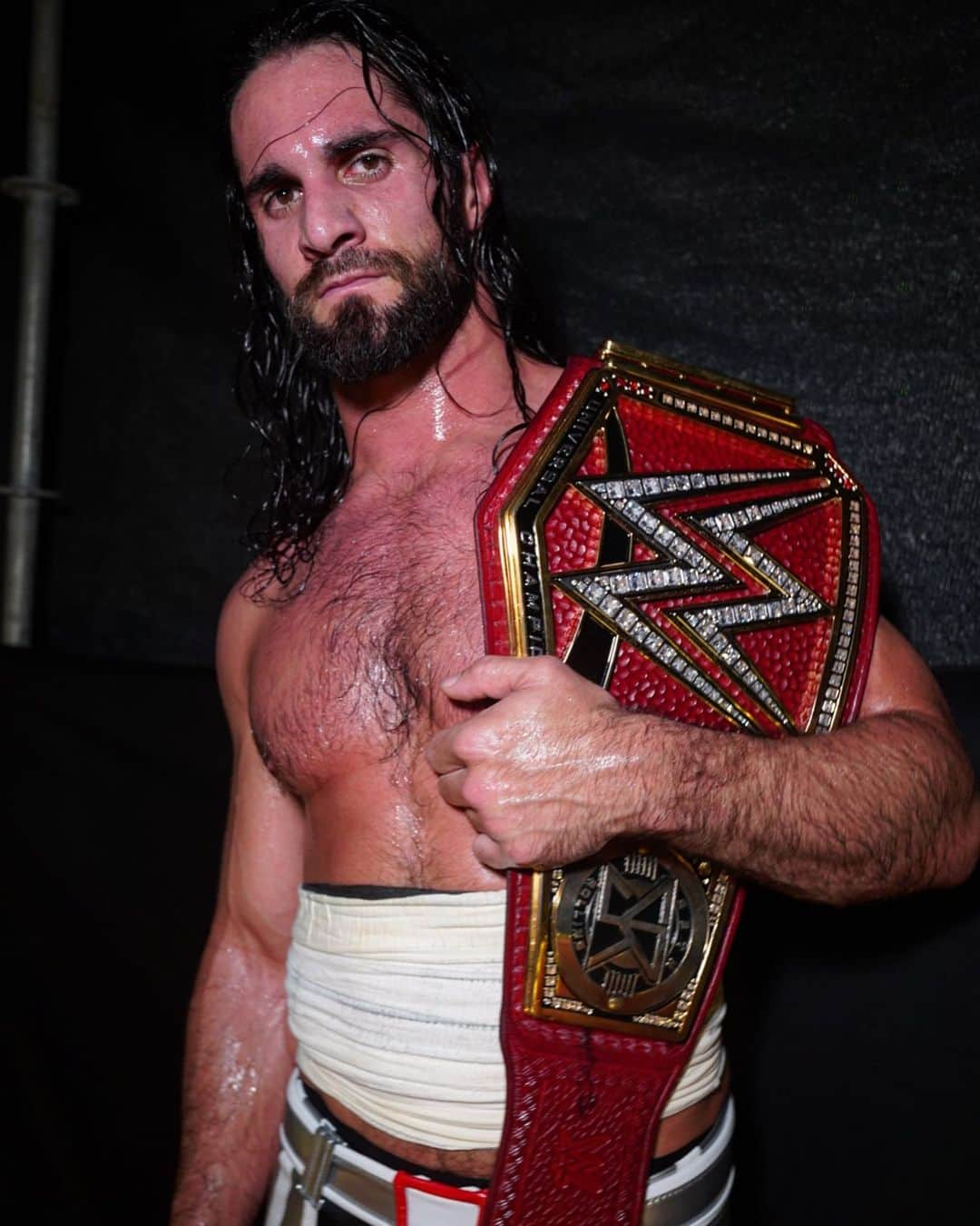 WWEさんのインスタグラム写真 - (WWEInstagram)「After surviving an onslaught from @baroncorbinwwe AND #BrockLesnar, @wwerollins is STILL your #UniversalChampion.  The only question remains... when will Brock cash in? #WWESSD」6月8日 3時47分 - wwe