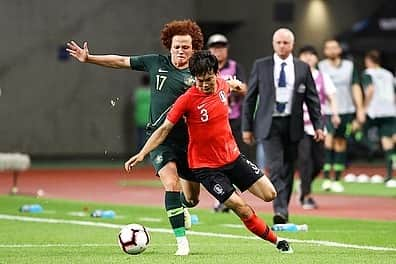 ムスタファ・アミニさんのインスタグラム写真 - (ムスタファ・アミニInstagram)「An amazing experience playing in front of 55k fans in South Korea.. Unfortunate result but proud of the team. Always proud and happy to represent Australia 🇦🇺⚽️😊🙏 #team #international #football #game #australia」6月8日 4時42分 - mustafaamini