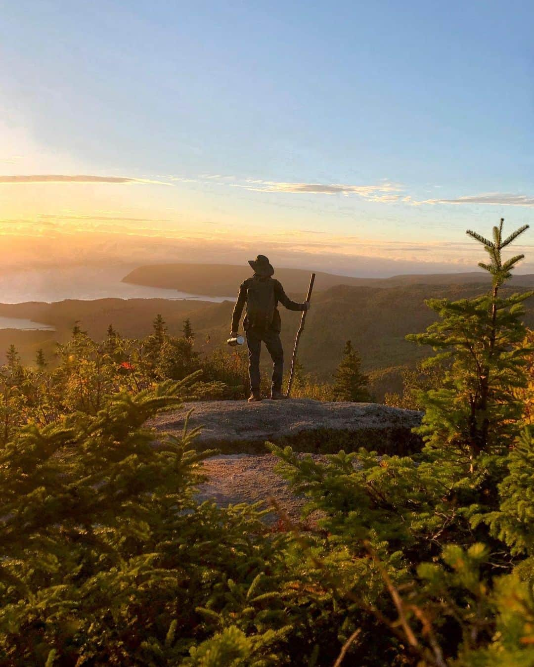 AIR CANADAさんのインスタグラム写真 - (AIR CANADAInstagram)「Eastward bound! Our new summer-seasonal service from Montreal to picturesque Sydney, Nova Scotia takes off June 28 🛫 (📸: @chuckwrathall ) . . Cap sur l’est! Notre service estival à destination de Sydney, Nouvelle-Écosse, débute le 28 juin. 🛫」6月8日 4時59分 - aircanada