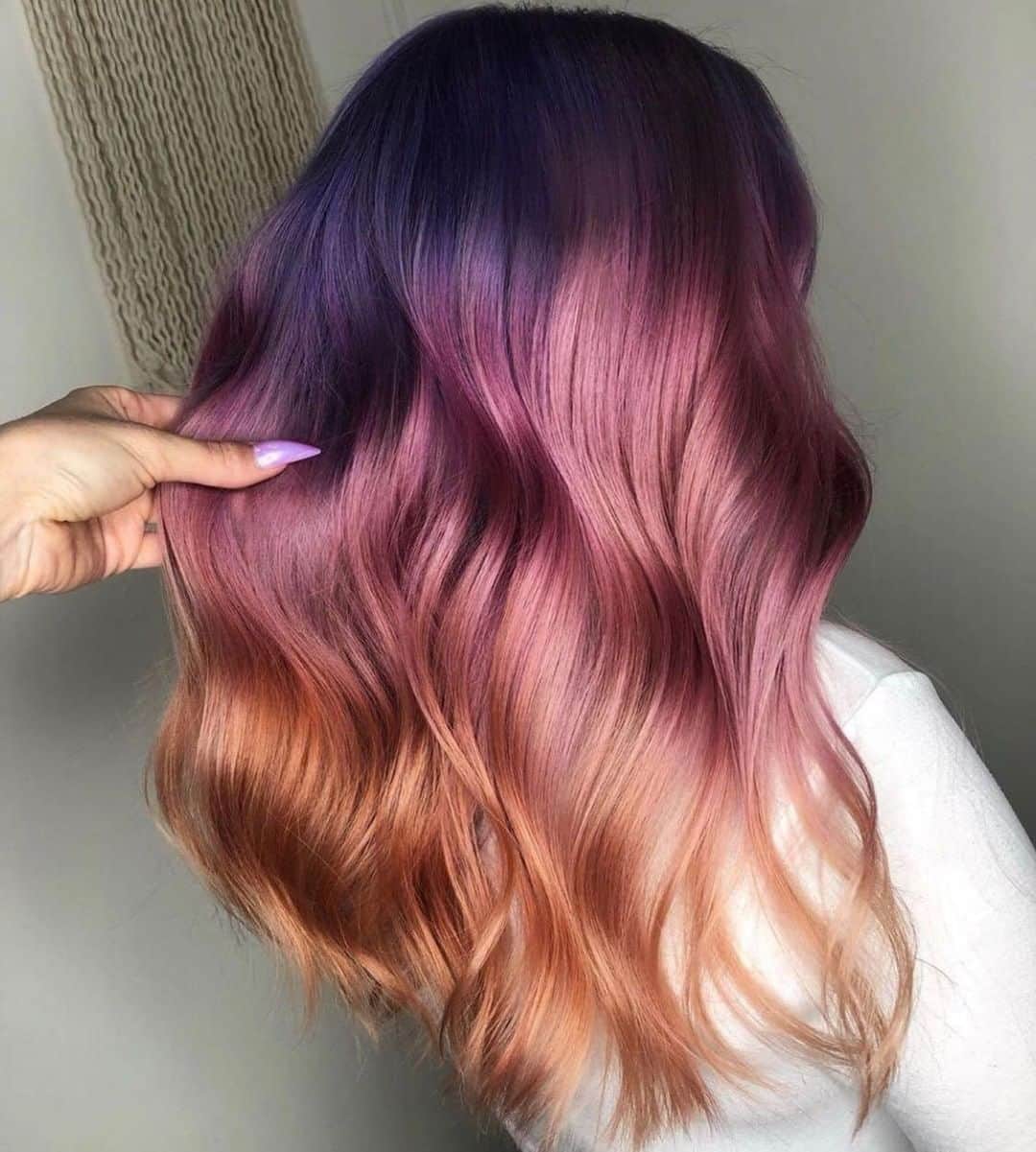 CosmoProf Beautyさんのインスタグラム写真 - (CosmoProf BeautyInstagram)「Okay, this colormelt is just AMAZING. 👏👏👏 ✨ Hair by @lindamikaelsdotter using all @guytang_mydentity to create this pastel #colormelt 💜💗🧡 1️⃣ Pre-lightened with #Big9 on roots with 20vol, then went through with 10vol on lengths to make an even and clean canvas. 2️⃣ Pre-toned with X-Press Toner Pearl Then on dried hair I applied #mydentity Super Powers with @olaplex in every step Roots: Lavender Lust and a pinch of Purple Raven Mids: Pink Diamond and a pinch of Magic Magenta Ends: Cosmic Coral and a pinch of Phoenix Fire ✨ Find all Mydentity products, including the 4 NEW Super Power shades, EXCLUSIVELY at #cosmoprofbeauty for #licensedtocreate artists」6月8日 5時00分 - cosmoprofbeauty