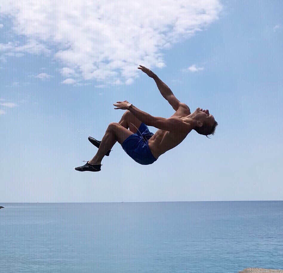 ウッフェ・ベックのインスタグラム：「This is where I realized I was in trouble 🙂🙂 #menidéenvargod」