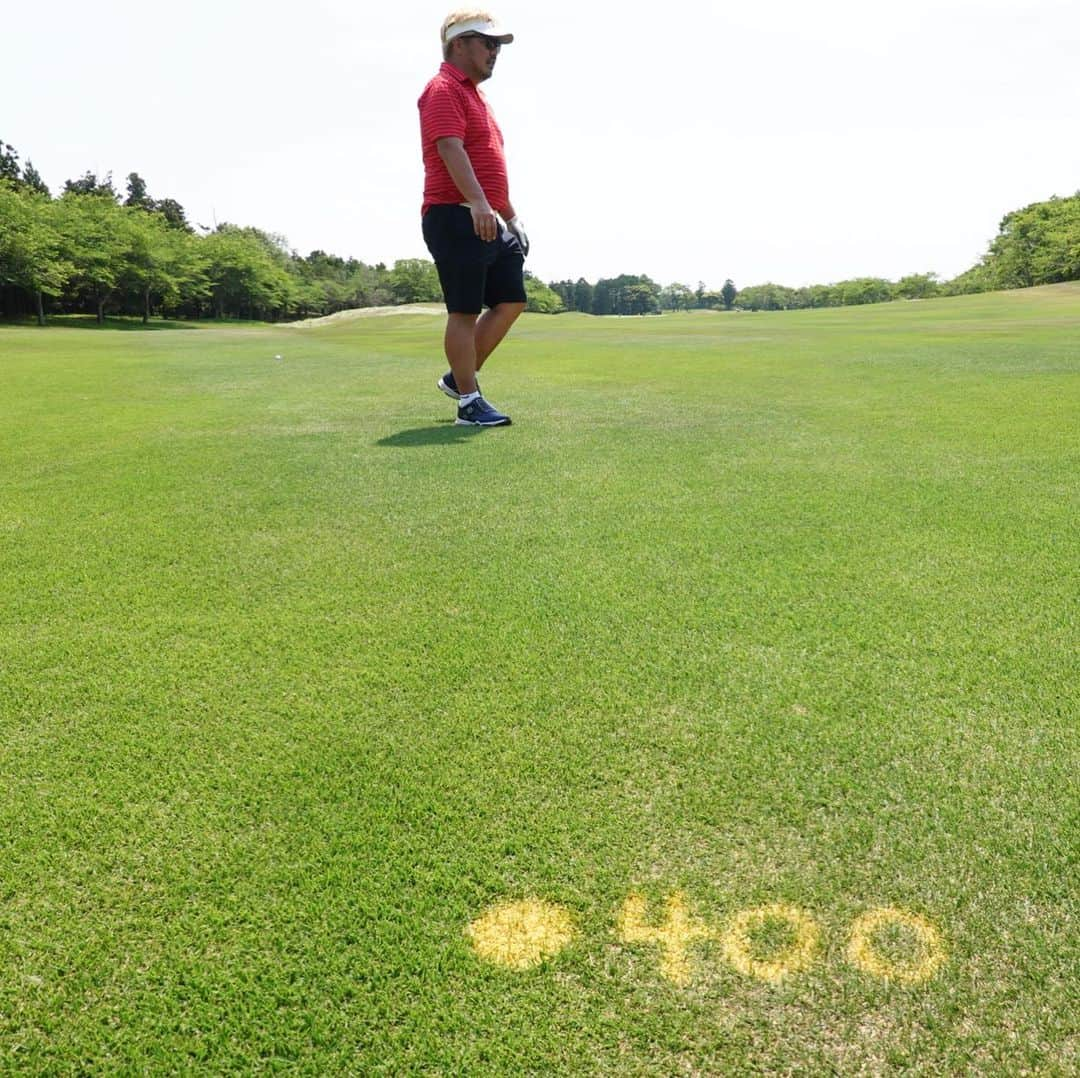 池谷幸雄さんのインスタグラム写真 - (池谷幸雄Instagram)「お友達のコンペで、ゴルフ大好きメンバーと回りました！  湘南乃風リーダーのレッドさんは、705ヤードの名物ロングホールで320ヤード以上飛んでいてびっくりです！  レミオロメンのドラマーの治君は、すごく綺麗なスイングでした！  グリーンの速さが、12.5もありグリーンでみんな大騒ぎで3パット続出！  とても楽しい、ラウンドでした！  ちなみに鈴木啓太君は、コンペハマって2位にはいりました！  #ゴルフ #コンペ #ザロイヤルゴルフクラブ #湘南乃風 #リーダー #レッドライス #夏 #レミオロメン #ドラム #神宮寺治 #サッカー#鈴木啓太 #体操 #池谷幸雄」6月7日 20時23分 - yukio_iketani