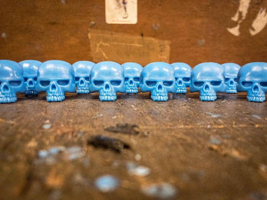 クレイジーピッグさんのインスタグラム写真 - (クレイジーピッグInstagram)「If you know what these are then you know your Crazy Pig Designs 🤟💀🤟 #blue #wax #skull #rings #instafashion #instahub #instadaily #goth #gothic #fashiongothic #gothfashion #pastelgoth #gothskull #skulltattoo #skullstuff」6月7日 20時15分 - crazypigdesignslondon