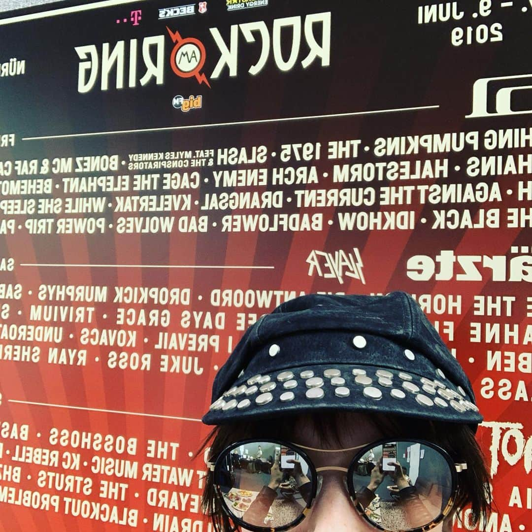 ジー・ヘイルさんのインスタグラム写真 - (ジー・ヘイルInstagram)「We’re Here!!! @rockamringofficial #rockamring2019」6月7日 20時26分 - officiallzzyhale