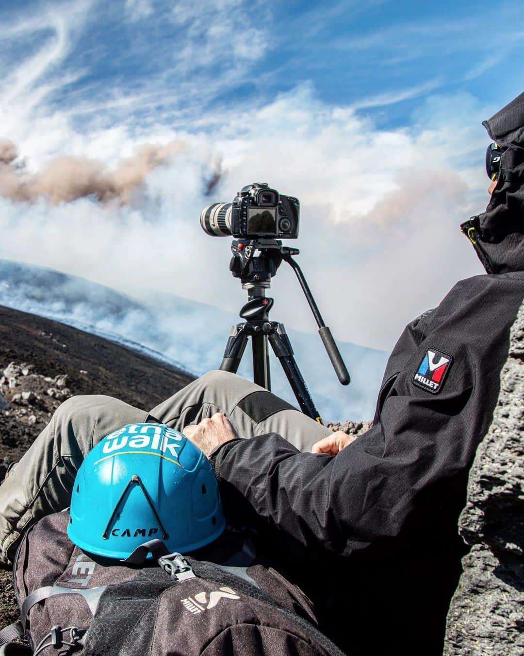 ミレーさんのインスタグラム写真 - (ミレーInstagram)「Our jackets are created to protect you from the outside elements, no matter if you’re surrounded by snowy mountains... or volcanos! Here is a shot of Giuseppe capturing the ongoing action on the Etna 🌋 📷 @marcorestivo  #MilletRiseUp #hiking #trekking #rando #randonnee #mountain #mountaineering #etna #volcano #photographer」6月7日 20時40分 - millet_mountain