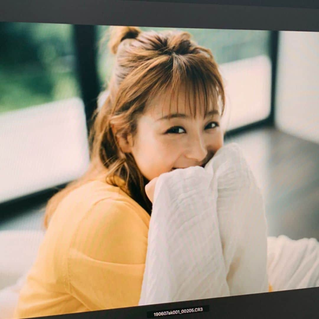 鈴木奈々さんのインスタグラム写真 - (鈴木奈々Instagram)「今日は雑誌「赤ちゃんが欲しい」の、 表紙撮影をしました(^-^)♡♡♡ 発売は８月予定です(^_−)−☆ #表紙撮影 #赤ちゃんが欲しい  #楽しかった❤️」6月7日 20時46分 - nana_suzuki79