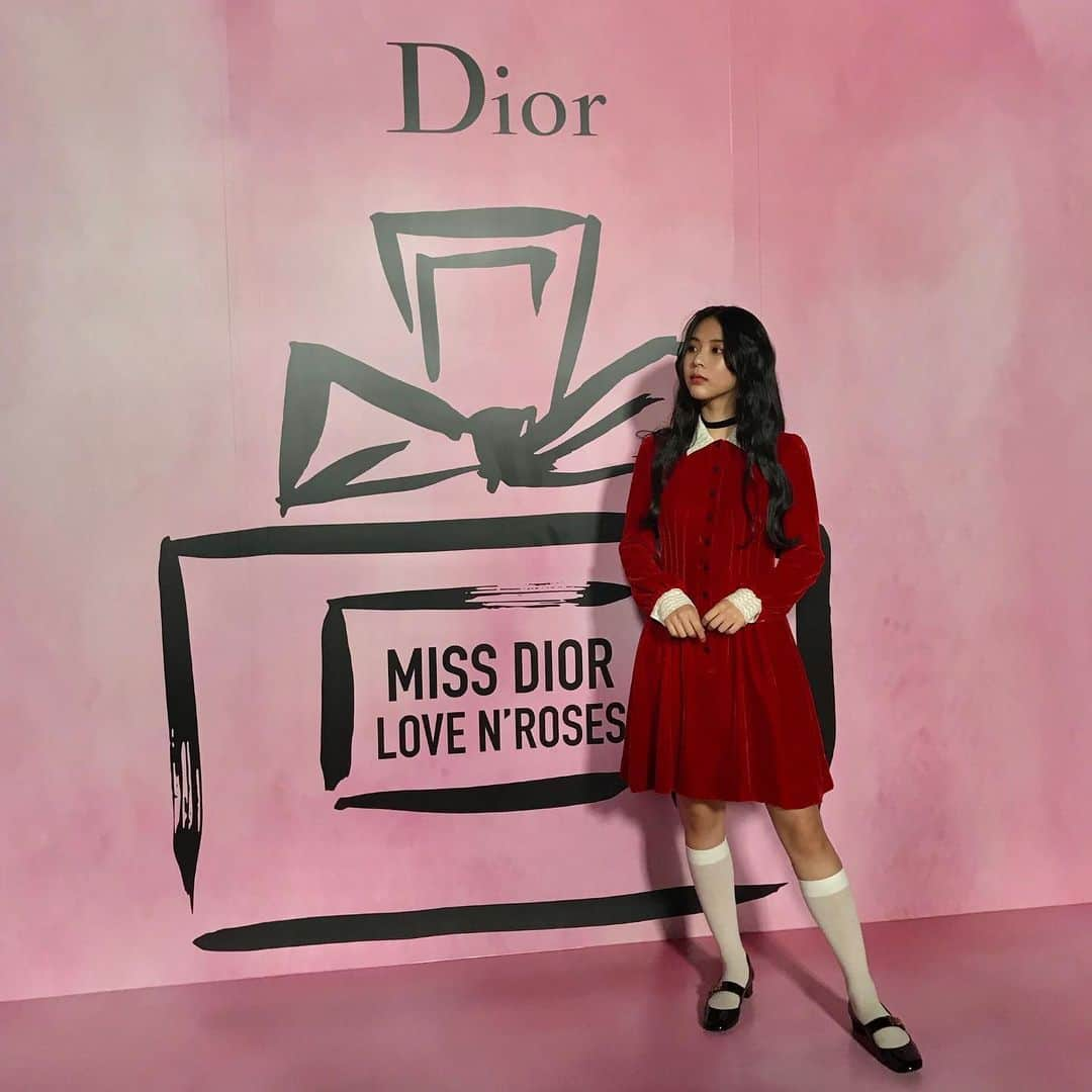 ミチさんのインスタグラム写真 - (ミチInstagram)「🌹✨ #ミスディオール展覧会  #ミスディオール #missdiorexhibition  #dior」6月7日 21時06分 - mi0306chi