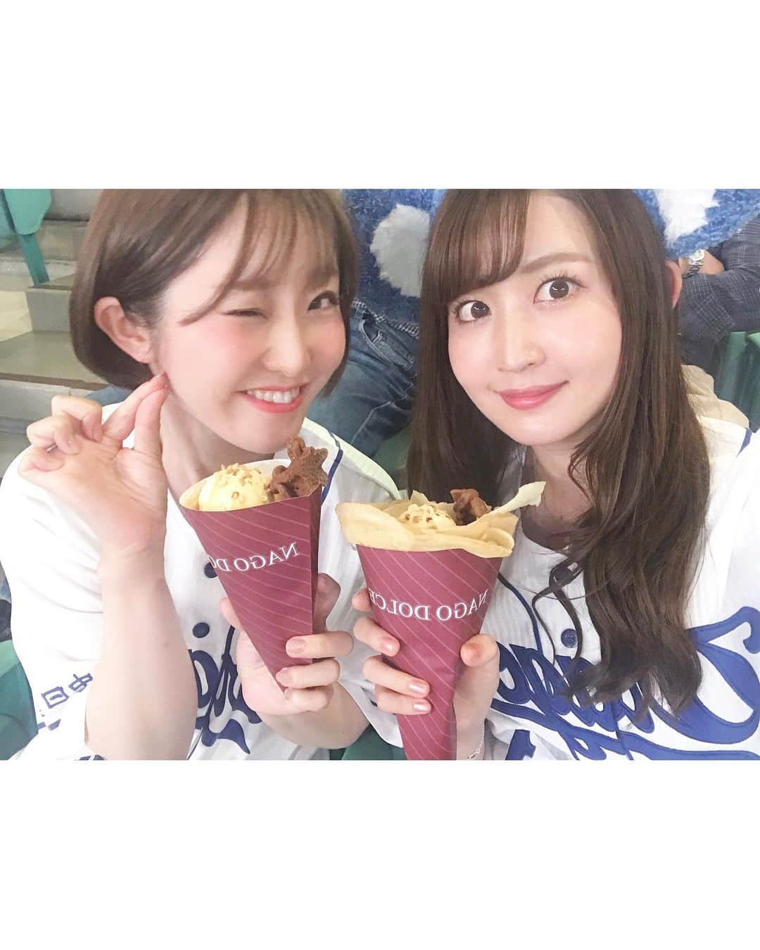 沢井里奈さんのインスタグラム写真 - (沢井里奈Instagram)「♡ . セ・パ交流戦  イーグルス戦⚾️💕💕 今日打線爆発してる🥺🥺🥺❤️ . . 写真はこの前のものです🙇‍♂️💭 祖父江クレープ美味しかったから また食べたいな🧁💕💕 . #dragons #nagoyadome #nagoya #baseball #instagood #instagramjapan #japanesegirl #girls #中日ドラゴンズ #中日 #ドラゴン#祖父江クレープ #キャラメル #クレープ #祖父江投手 #ナゴヤドーム #ドアラ #野球 #野球観戦 #ガールズシリーズ #ドラゴンズ女子 #ユニフォーム #ユニフォーム女子 #さわー野球 #沢井里奈」6月7日 21時04分 - sawairina