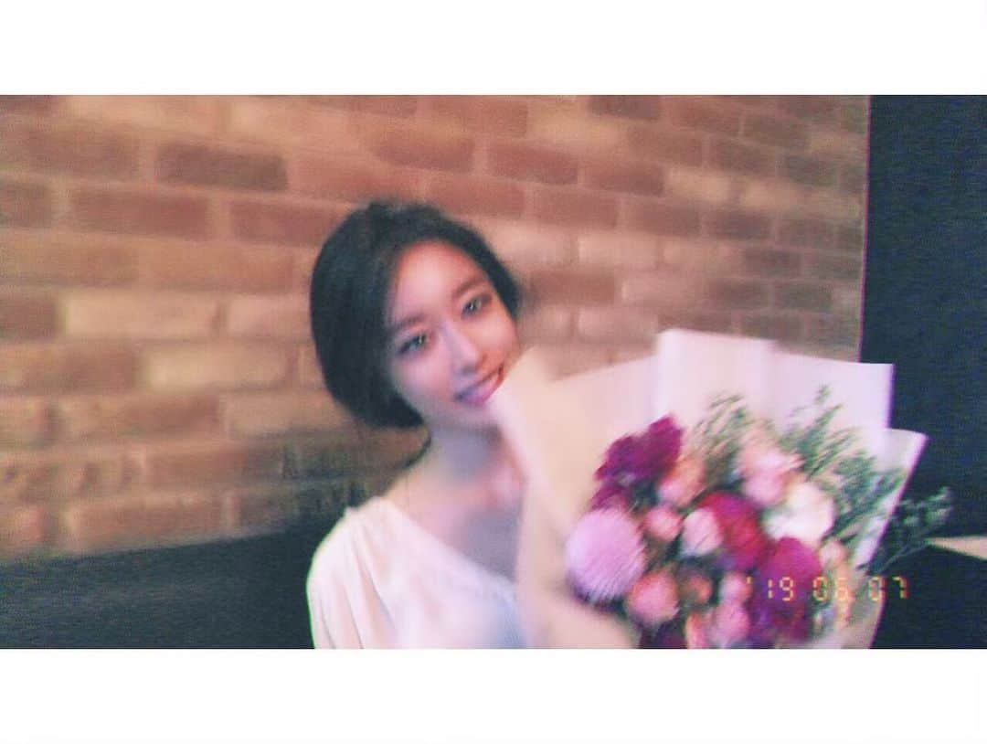 ジヨン さんのインスタグラム写真 - (ジヨン Instagram)「Thank u everyone for your sweet birthday wishes :)Have a wonderful day💋」6月7日 21時13分 - jiyeon2__