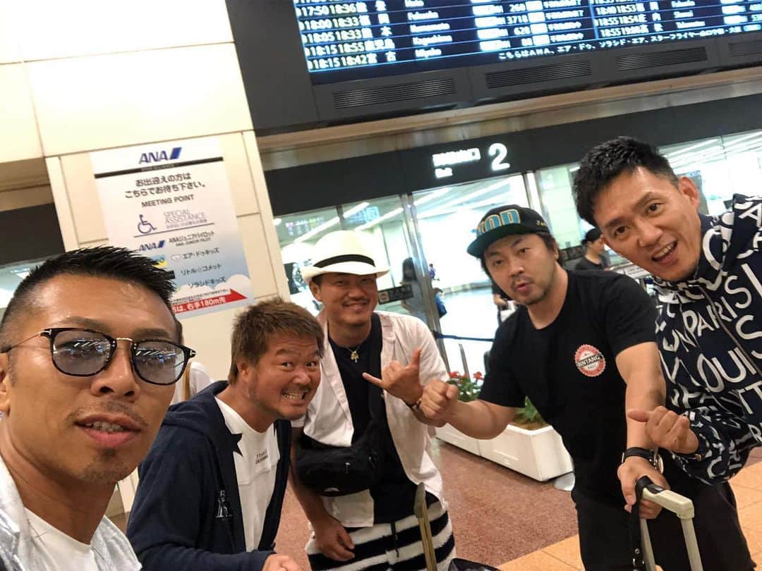 のインスタグラム：「宮古島から帰ってきました。  最高の仲間と最高の時間を過ごせた^_^  今回の宮古島旅行を計画してくださった斎藤社長、何から何まで面倒みて頂き、本当にありがとうございました🙇‍♂️ 斎藤社長、かーやん先輩、磯貝アニキ、甲斐さん、タカシ兄、最高に楽しかったです^_^  #沖縄 #宮古島 #アラマンダ #南楽  #テレマーカー #telemarker_inc  #修学旅行」
