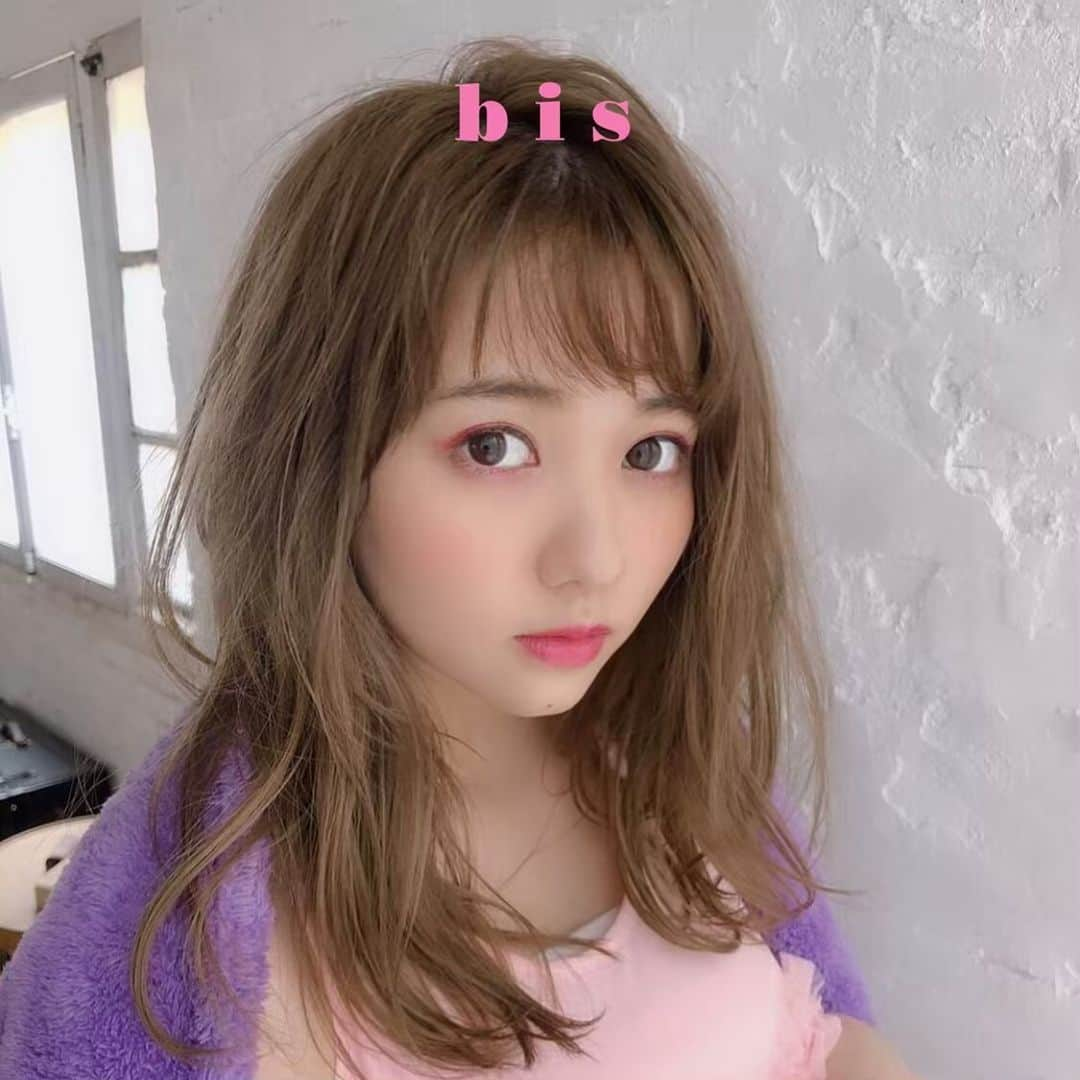 bis_web bis [ビス] さんのインスタグラム写真 - (bis_web bis [ビス] Instagram)「🌷 new issue 🌷﻿﻿ ﻿﻿ ﻿﻿ bis  July  2019﻿﻿ IN HER EYES 「 自分だけの境界線 」﻿﻿ ﻿﻿ 夏肌ビューティLesson 企画に bisガールから絶大な人気の佐藤ノアちゃんが登場🍒﻿﻿かわいいオフショットをお届け🐰 ﻿ ﻿ ﻿夏のエアコンでの乾燥や汗で崩れがちな夏の肌にぴったりのメイクをレッスンしているよ💕ぜひbis7月号をチェックしてね！📖 ﻿﻿ ﻿﻿ ﻿﻿ ﻿﻿ #bis_web #bis #佐藤ノア #佐藤ノア布教運動 #夏 #サマー #summer #sweet #ファッション #トレンド  #fashion #wear  #雑誌 #オフショット #🌺 #🍉 #コスメ #メイク #ベースメイク #夏メイク #日焼け止め #スキンケア #メイクアップ #make #コスメ好きさんと繋がりたい #ピンクメイク」6月7日 21時54分 - bis_web