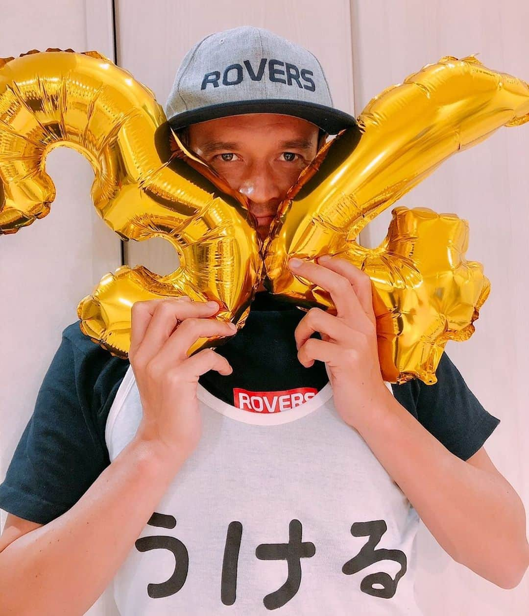 カレン・ロバートさんのインスタグラム写真 - (カレン・ロバートInstagram)「今日34歳になりましたー🥺🎉 今は新たなる夢を叶えるためにがんばっておりまーす🦁⚔️ 今後もこんな感じですがカレンロバートをよろしくお願いします🥺💕 #誕生日#34歳#うける#ローヴァーズ木更津FC#房総からＪリーグへ」6月7日 22時13分 - bobby201608