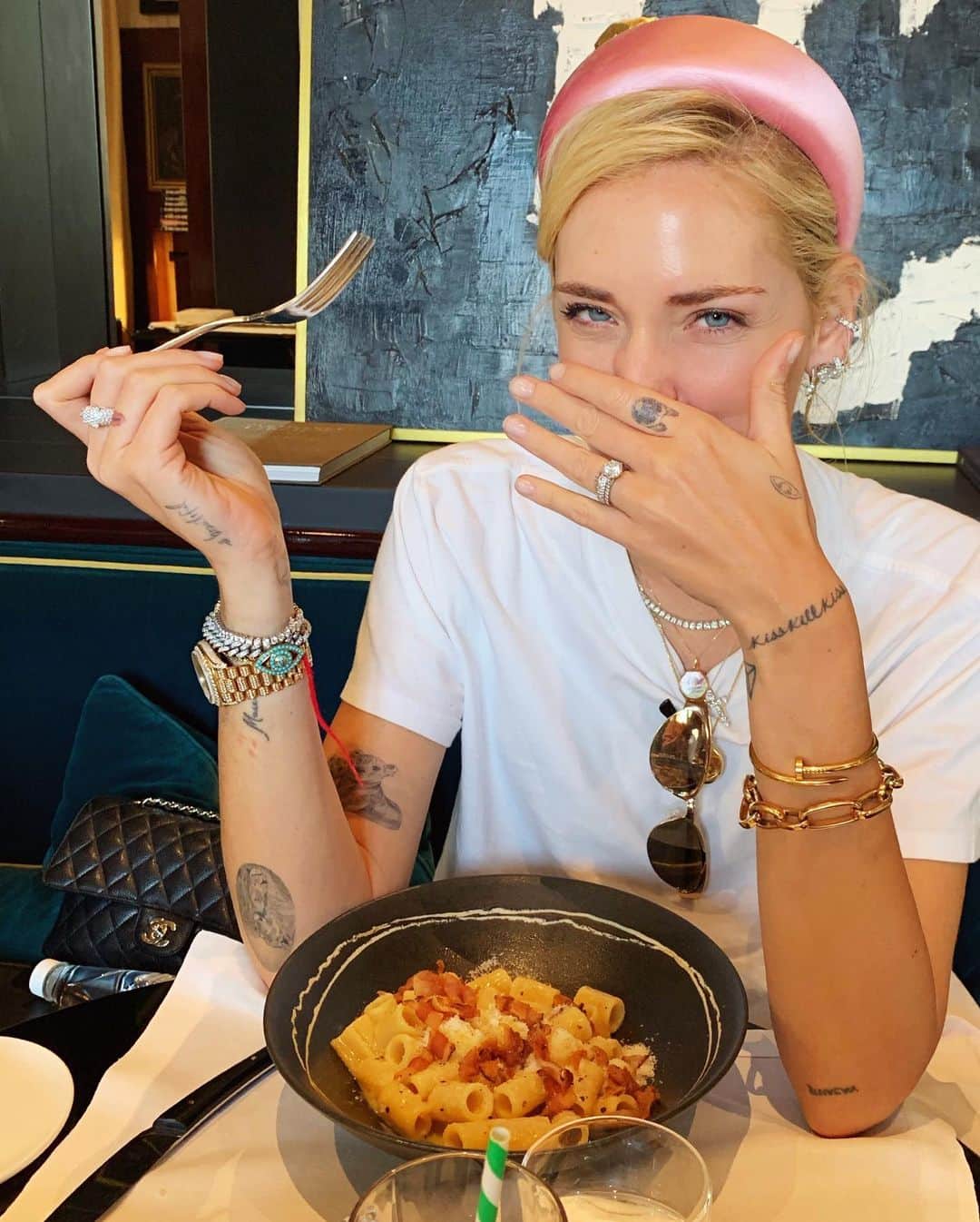 キアラ・フェラーニさんのインスタグラム写真 - (キアラ・フェラーニInstagram)「Eating pasta carbonara in Roma 🍝」6月7日 22時20分 - chiaraferragni
