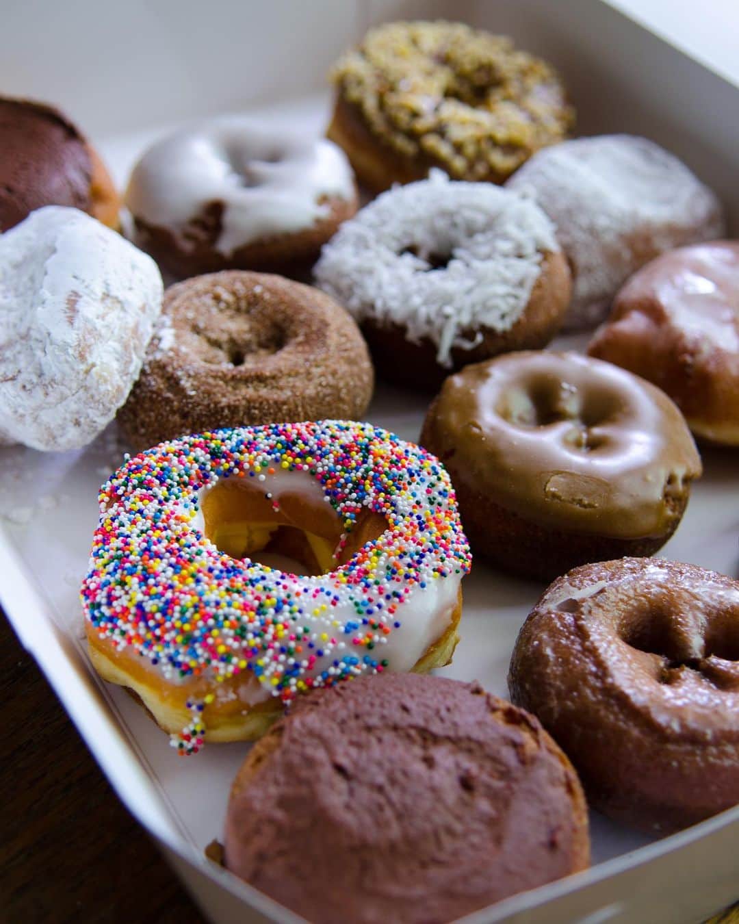 NikonUSAさんのインスタグラム写真 - (NikonUSAInstagram)「We're kicking off June with a challenge: Share your best #food photography with us! Starting today on #NationalDonutDay and all throughout the month, you'll have the chance to be featured on our page by sharing your most mouthwatering food shots using #NikonNoFilter. We can't wait to see what you shoot! Photo by @Rawbie with the #Nikon #D7000 and AF-S DX Zoom-Nikkor 17-55mm f/2.8G IF-ED lens.」6月7日 22時46分 - nikonusa