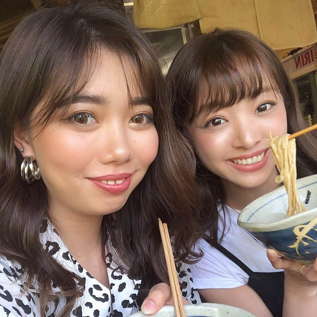 青木茉耶さんのインスタグラム写真 - (青木茉耶Instagram)「＊ . . 箱根でお蕎麦からの御殿場アウトレット♡ . . アウトレットで私の従姉妹夫婦に遭遇してびっくり🤣❤️ . . 父の日のプレゼントも無事買えて満足😊 . . 楽しい親友ちゃんとの2人旅でした♡ 運転ありがとう😊🙏✨ . . #はつ花 #箱根ランチ #箱根湯本 #箱根 #お蕎麦ランチ #お蕎麦 #御殿場アウトレット #御殿場」6月7日 23時07分 - ma_ya_126