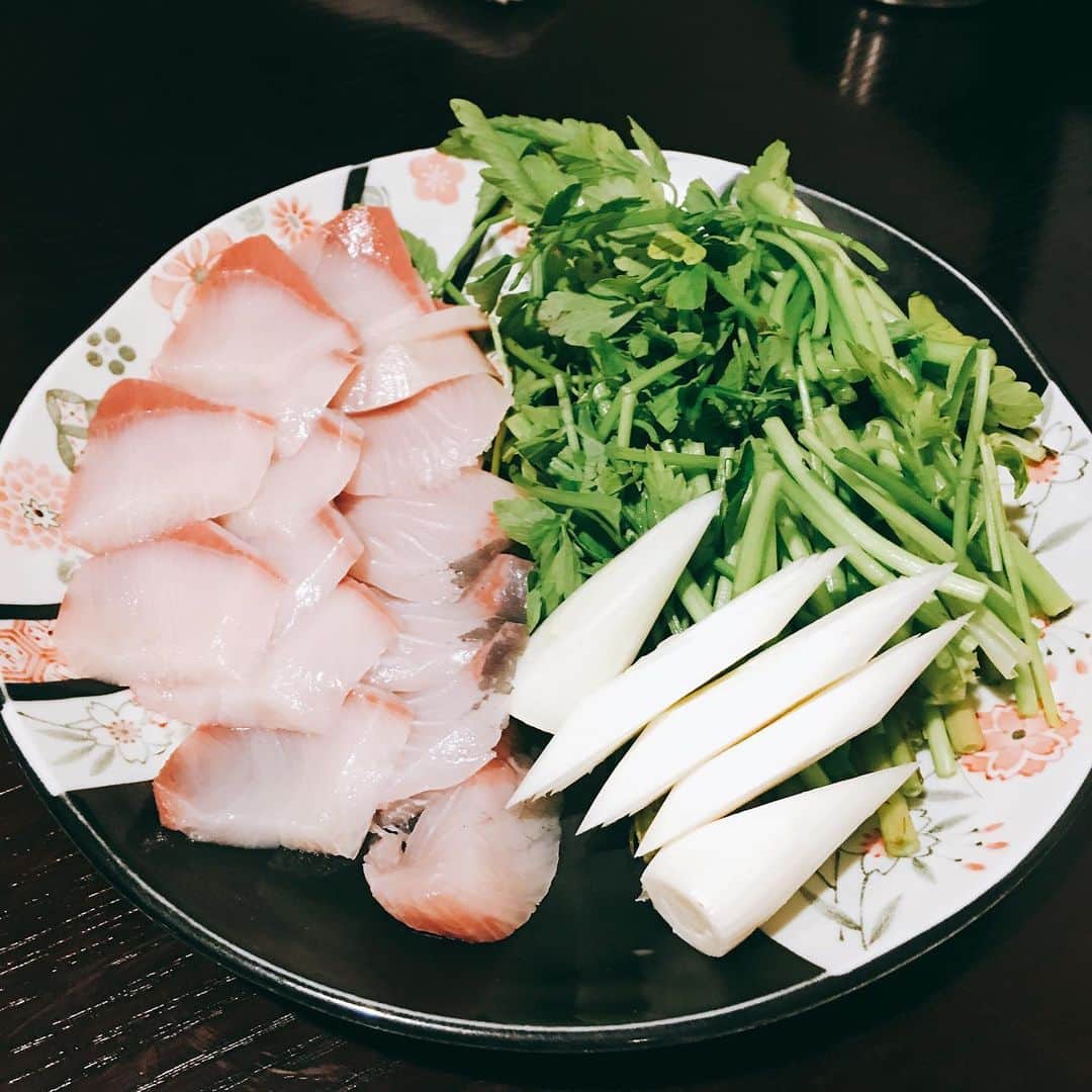 金巻ともこのグルメインスタ