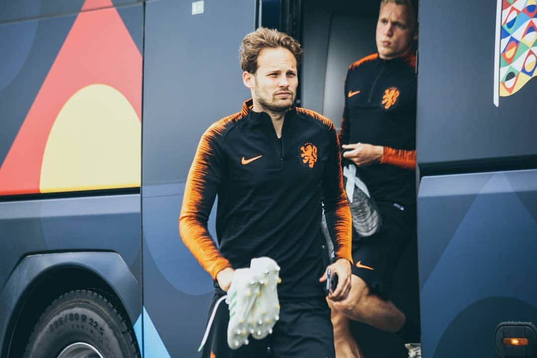 デイリー・ブリントのインスタグラム：「Recover and Prepare again, Looking forward to the @euro2020 Final! 🦁🔸」