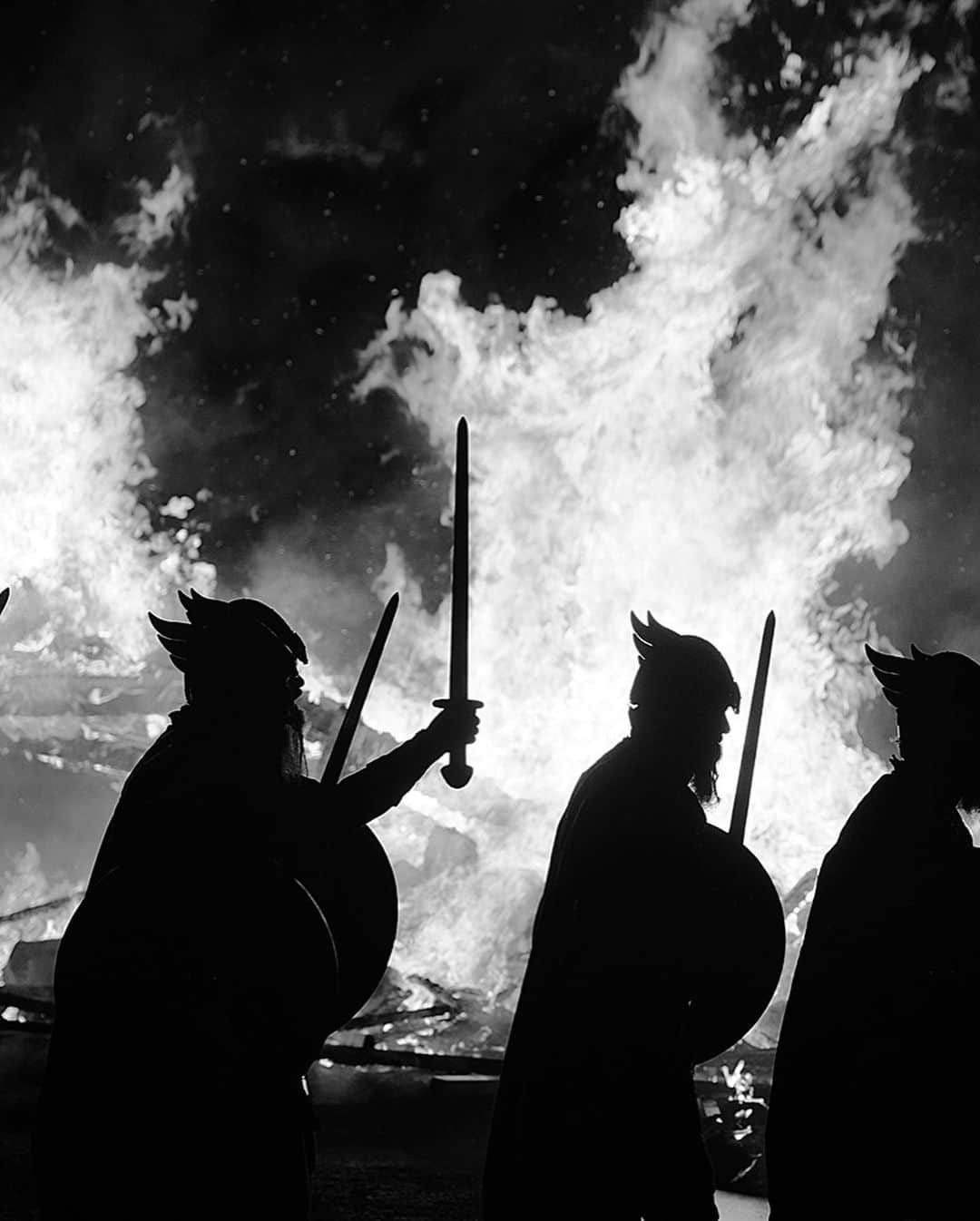Robert Clarkさんのインスタグラム写真 - (Robert ClarkInstagram)「A set of images from my coverage for a story on Vikings for @natgeo. Some times it is nice to see ones pictures in black and white. #uphellyaa2019 #burial-mound」6月8日 5時23分 - robertclarkphoto